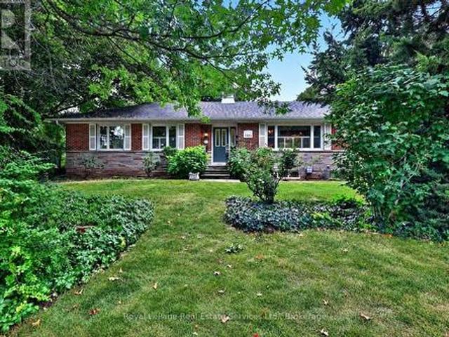 1531 Duncan Road, Oakville Mo Morrison, ON, L6J 2R5 Luxury House for sale | Listing ID W13856 | Royal LePage Carriage Trade Luxury Properties