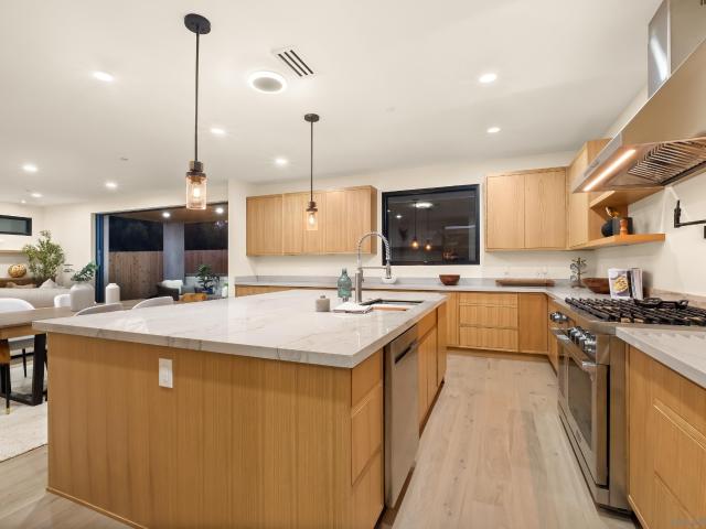 1531 Lieta St, San Diego, CA 92110 | MLS #260009 SD