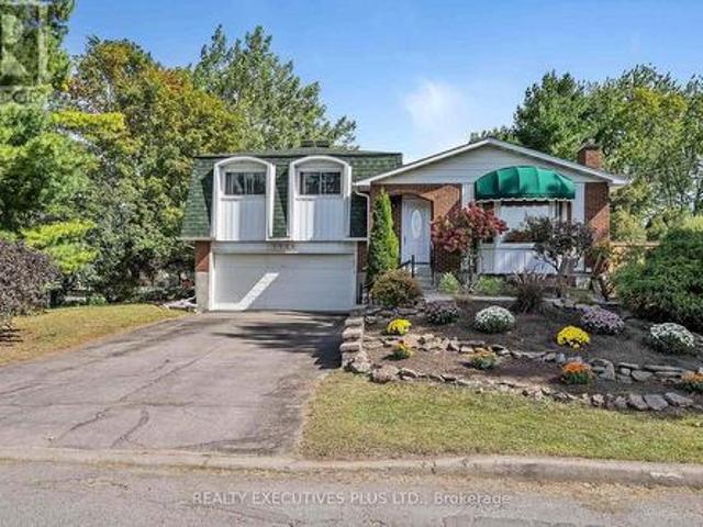 1533 Payette Drive, Ottawa, ON, K1E 1S8 house for sale | Listing ID X13814 | Royal LePage