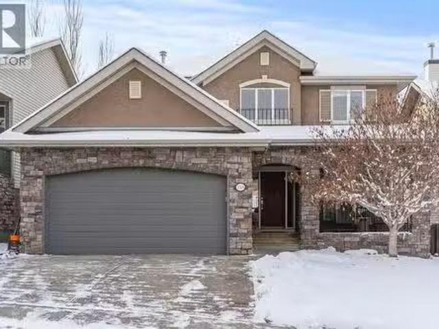 153 Crestridge Way Sw, Calgary, AB, T3B 5Z3 house for sale.