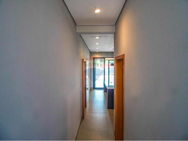 153 Área Útil Casa de Condomínio Alugar, 3 Dormitórios localizado em Cond. San Tiago Rua Alfredo Pucci, 680, Bonfim Paulista, Ribeirão Preto, São Paulo, 14110 000 | Brasil