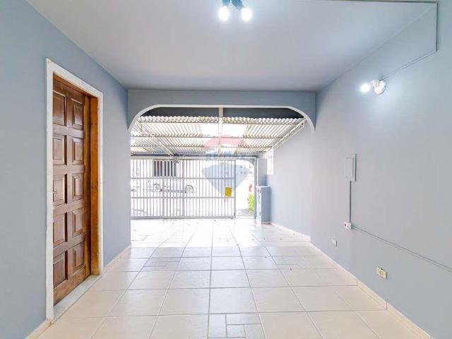 153 Área Útil Sobrado Alugar, 3 Dormitórios localizado em Delphim Moreira, 117, Seminário, Curitiba, Paraná, 80240 520 | Brasil