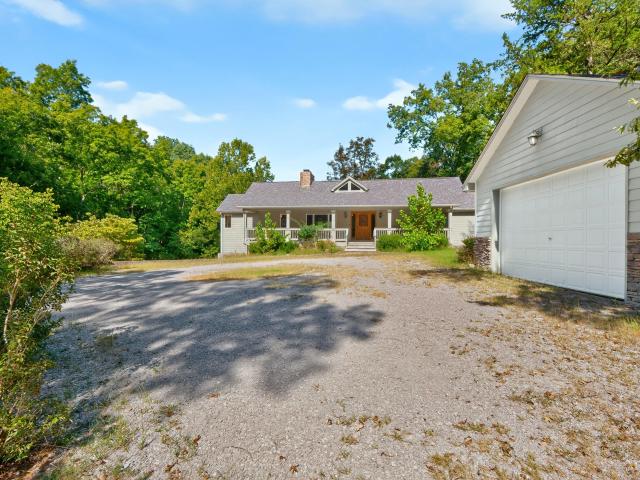 153 Deerlake Path