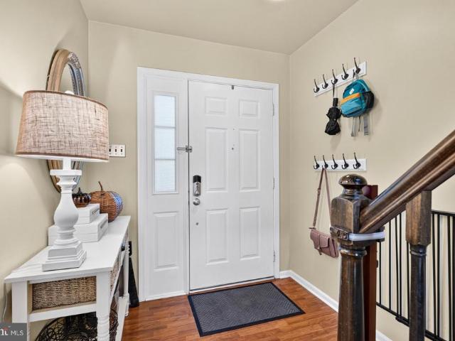 153 Leedom Way