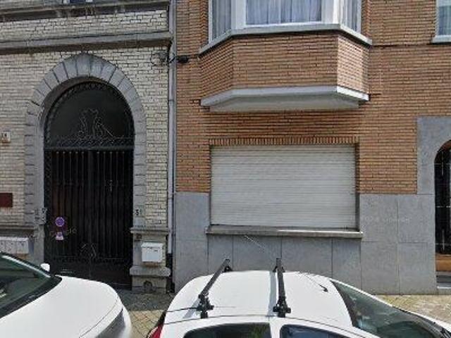 153 m2 apartment for rent in Luik