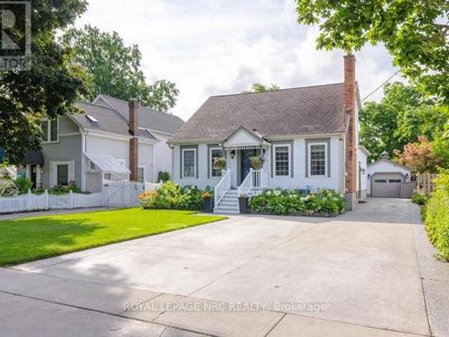 153 Main Street, St. Catharines Port Dalhousie, ON, L2N 4V6 house for sale | Listing ID X13553 | Royal LePage