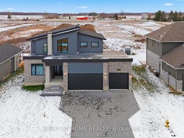 153 Mcleod Street, North Middlesex, ON, N0M 2K0 house for sale | Listing ID X13540 | Royal LePage