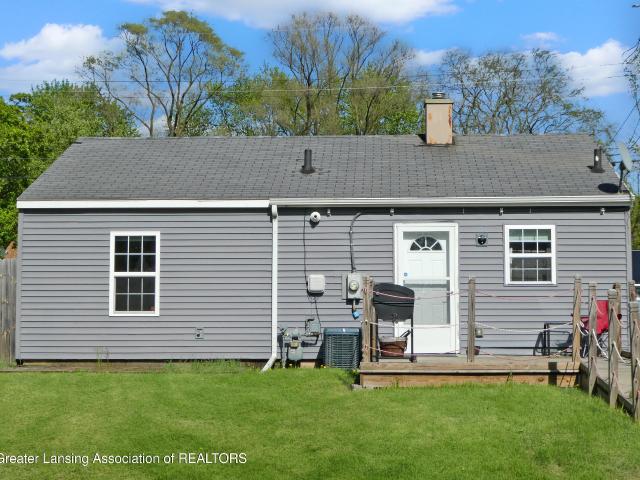 153 N Woodlawn Avenue