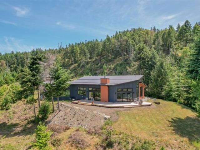 153 Southern Way, Salt Spring, BC, V8K 2Y1 house for sale | Listing ID 996701 | Royal LePage