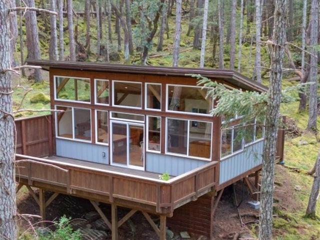 221 Sockeye Dr, Mudge Island, BC, V0R 1X0 house for sale | Listing ID 1033 | Royal LePage