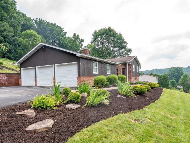 153 Skyview Dr