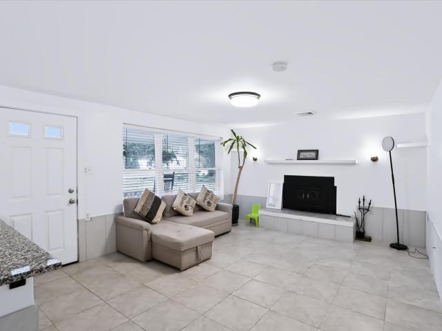 15454 Meith Street