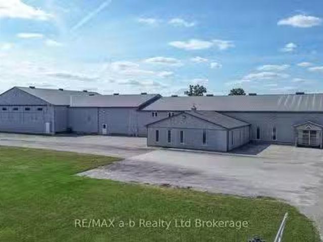 15456 Elginfield Road, Lucan Biddulph, ON, N0M 1V0 commercia.