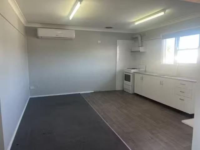 1/545 Glebe Road, ADAMSTOWN Apartment for rent Listed by Leas.