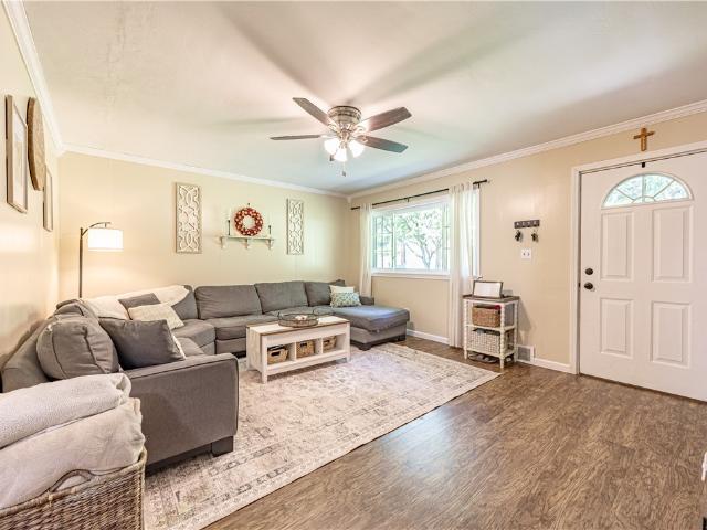 1545 Saxonburg Rd