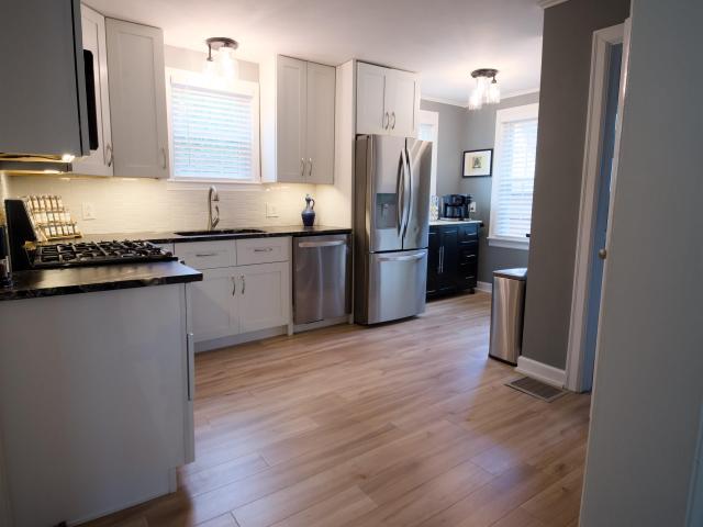 1545 W Mulberry Street