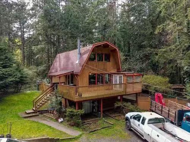 1545 Whalebone Dr, Gabriola Island, BC, V0R 1X5 house for sa.