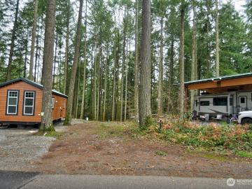 1546 Reservation Road SE # 27