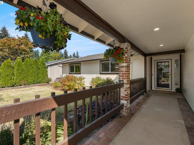 1546 SE 52ND AVE