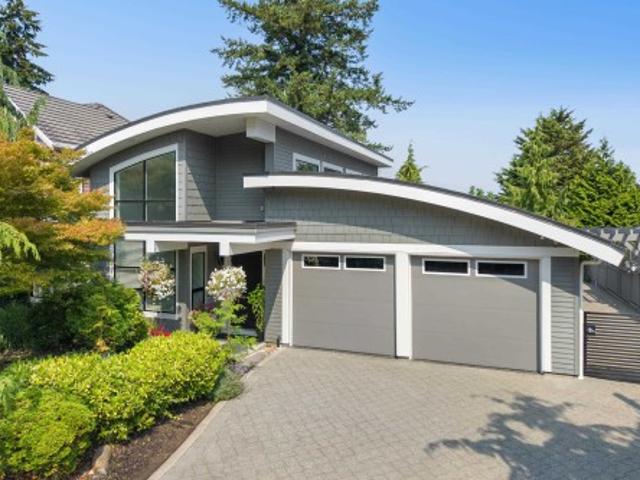 1546 Th Avenue, Surrey, BC, V4A 1X1 house for sale | Listing ID R3161 | Royal LePage
