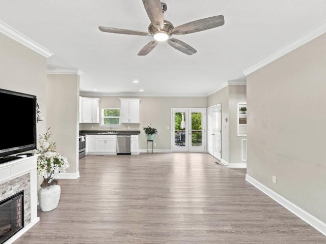 1547 Dallas Lake Road