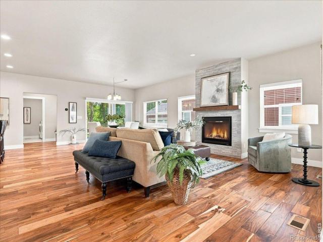 1547 Gard Drive