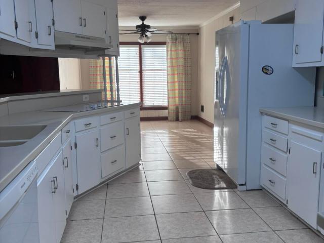 1549 Bennett Circle