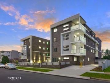 15/49 Essington Street, Wentworthville