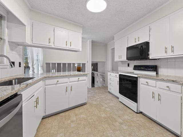 1540 Valley View Drive
