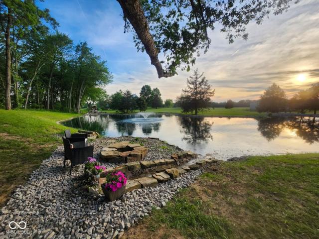 15411 Highway 9, Hope, IN 47246 | MLS #22092