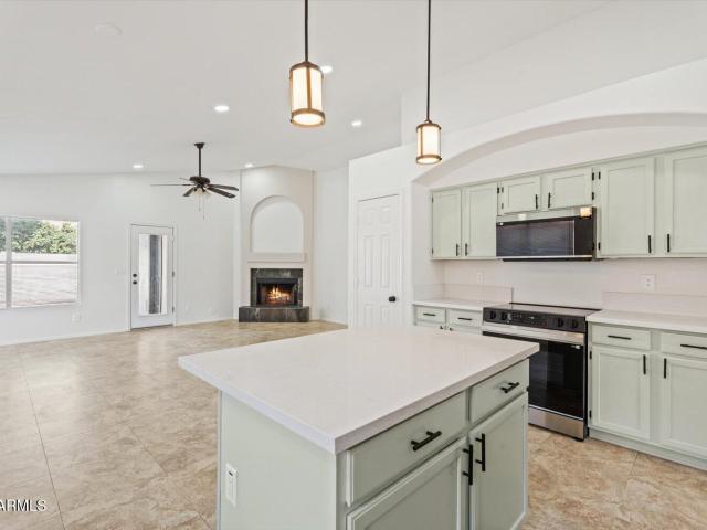 15417 S 45TH Place