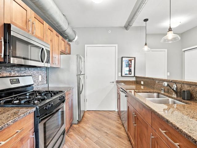 1541 N Jefferson St, Unit 201