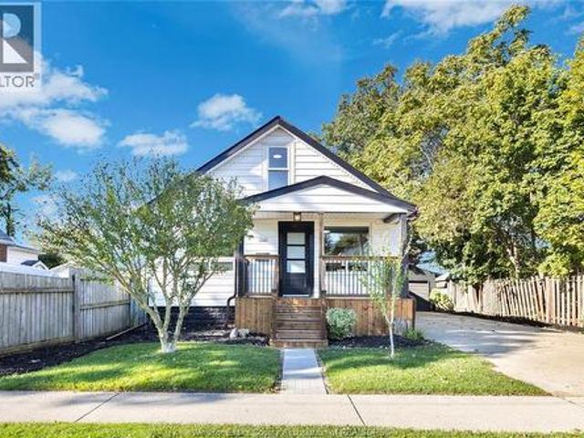 1541 Albert, Windsor, ON, N8Y 3R3 house for sale | Listing ID 26026 | Royal LePage