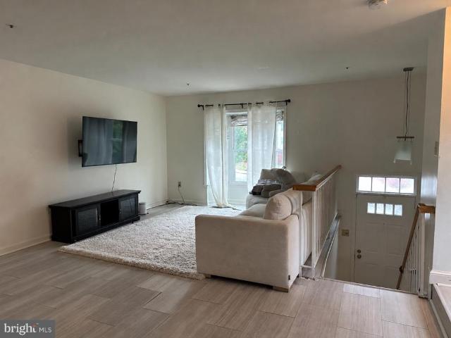 15421 Empress Way