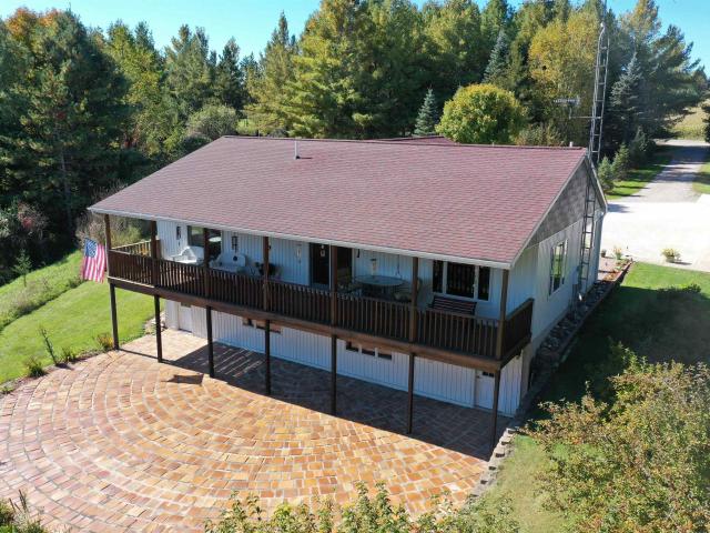1542 Campbell Road