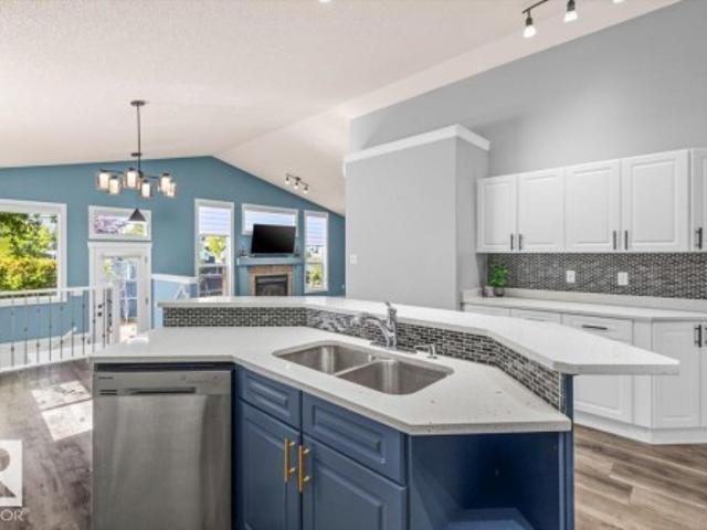 1542 Street Nw, Edmonton, AB, T5Y 3G8 house for sale | Listing ID E4506 | Royal LePage