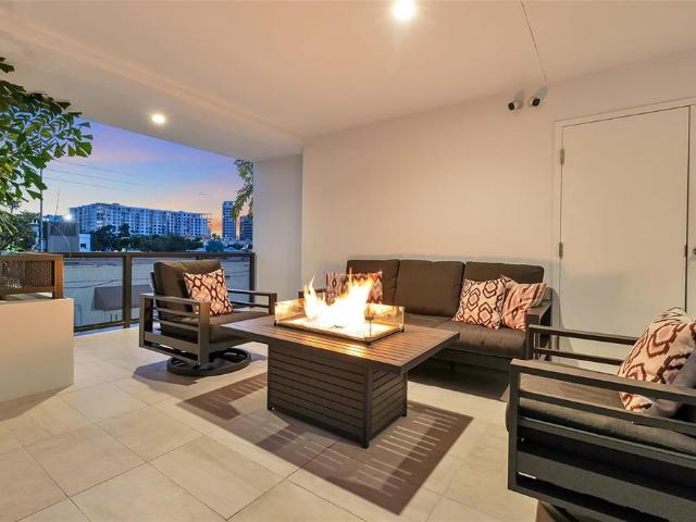 1542 4th St, Unit 210, Sarasota, FL 34236 | MLS #A4669