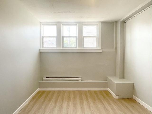 1543 Barton Street East apartment — Hamilton, ON 2 Bedroom 2 Bedroom