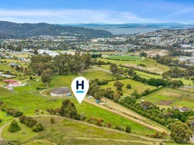 1543 Hectares of Quality Pasture ideal for horses Including Water Views