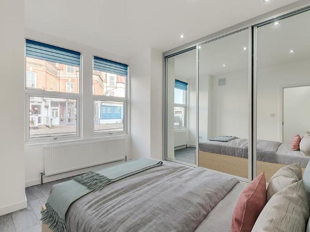 154, 156 Replingham Road, London, SW18 5LW, United Kingdom | 2 bed apartment for rent #137835870 | Rentberry