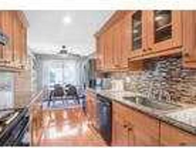 154 Cold Spring Rd #10, Stamford, CT 06905