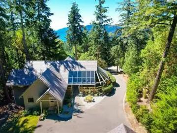 154 Cormorant Cres, Salt Spring, BC, V8K 1G8 house for sale.