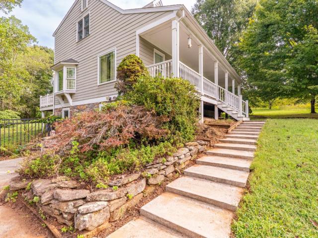 154 Fieldbrook Ln