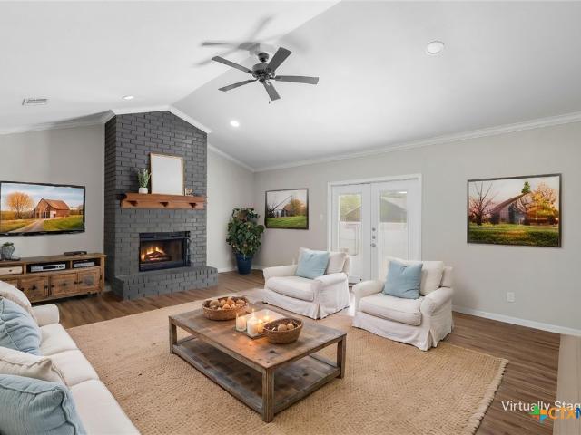 154 Longhorn Parkway
