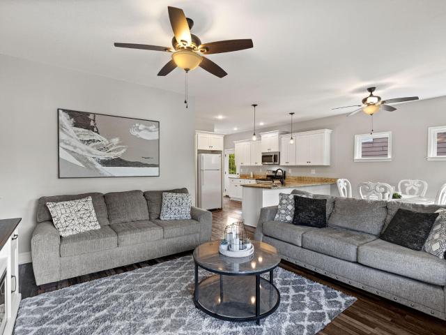 154 Neely Circle NE