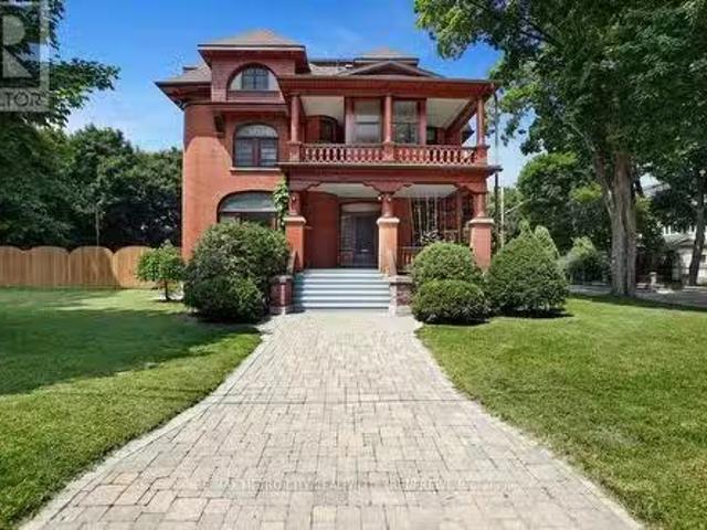 154 Quarry Avenue, Renfrew, ON, K7V 2W4 investment for sale.