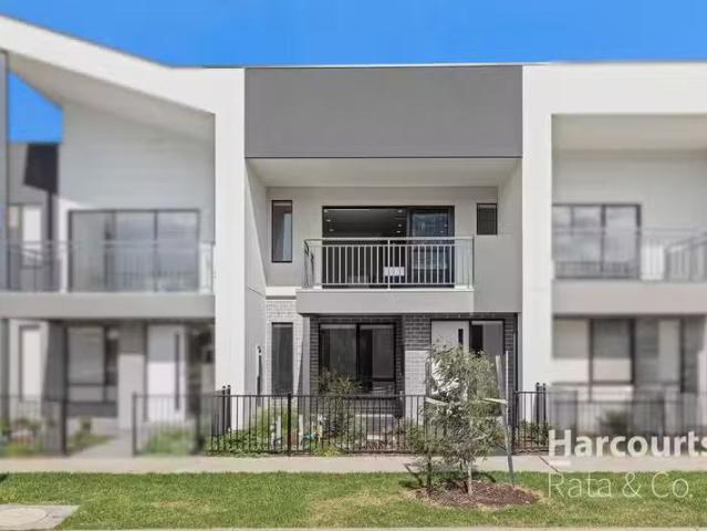154 Railway Parade, Kalkallo, VIC 3064 Townhouse for Rent