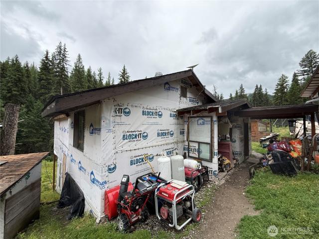 154 W Cougar Creek Road