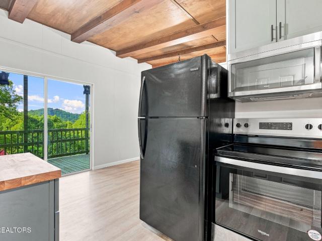 154 White Oak Lane