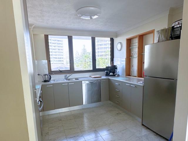 15/4 Thornton StreetSurfers Paradise QLD 4217, Australia